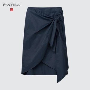 Uniqlo JW Anderson Wrap Knot Skirt, size 2, Navy, NWT